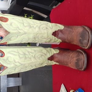 TONY LAMA BOOTS